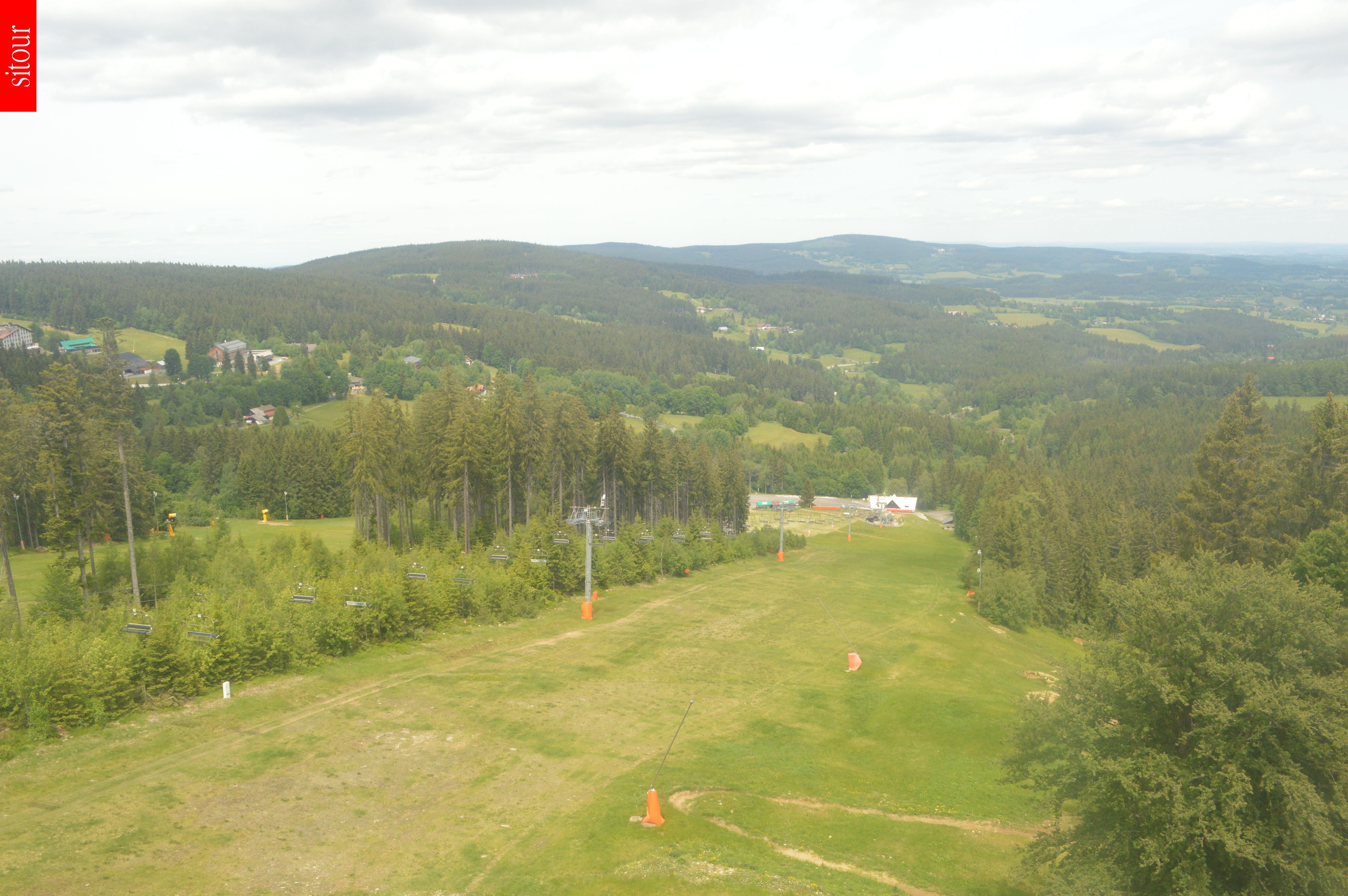 http://exports.holidayinfo.cz/loc_cams_lastimage.php?dc=4pfdtrm36c7ut2iv&camid=3001